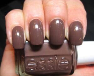 How to Get the Perfect Light Brown Nails Color Backstageviral.com